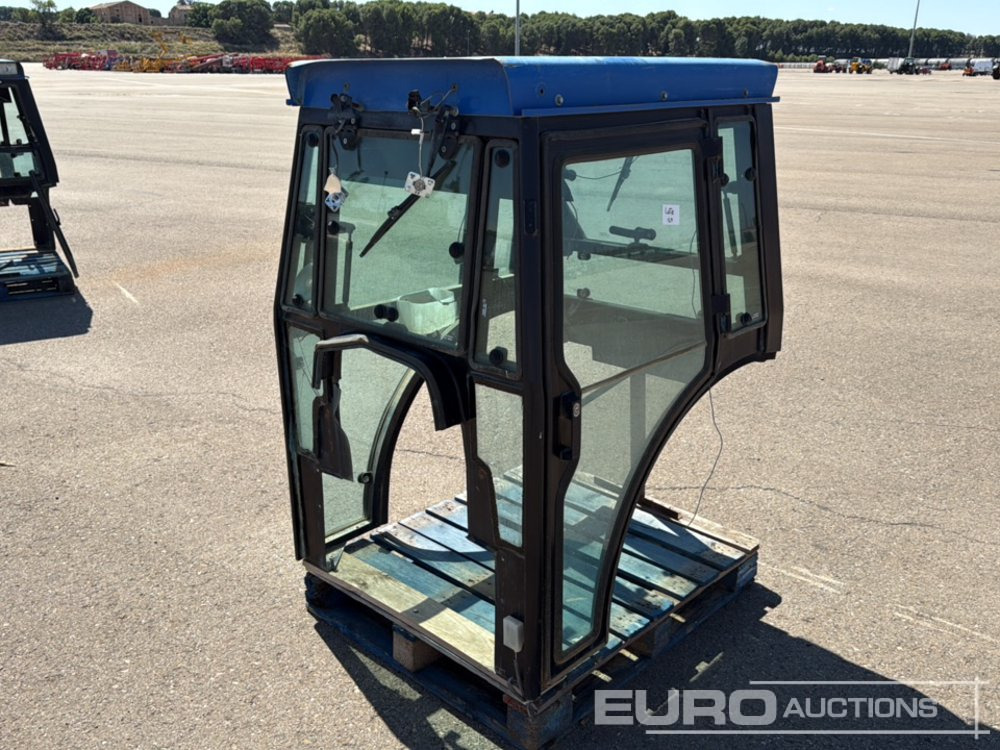 Cab to suit Tractor / Cabina para Tractor - Запчасти: фото 2 Cab to suit Tractor / Cabina para Tractor - Запчасти: фото 2