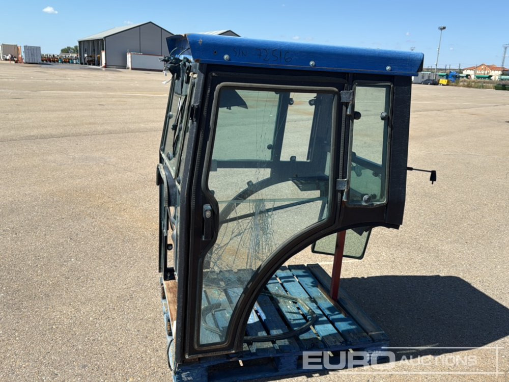 Cab to suit Tractor / Cabina para Tractor - Запчасти: фото 5 Cab to suit Tractor / Cabina para Tractor - Запчасти: фото 5