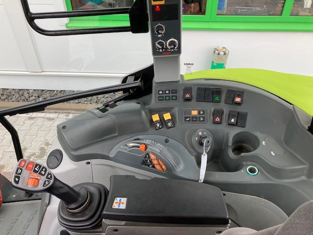 Claas Arion 460 - Трактор: фото 3 Claas Arion 460 - Трактор: фото 3