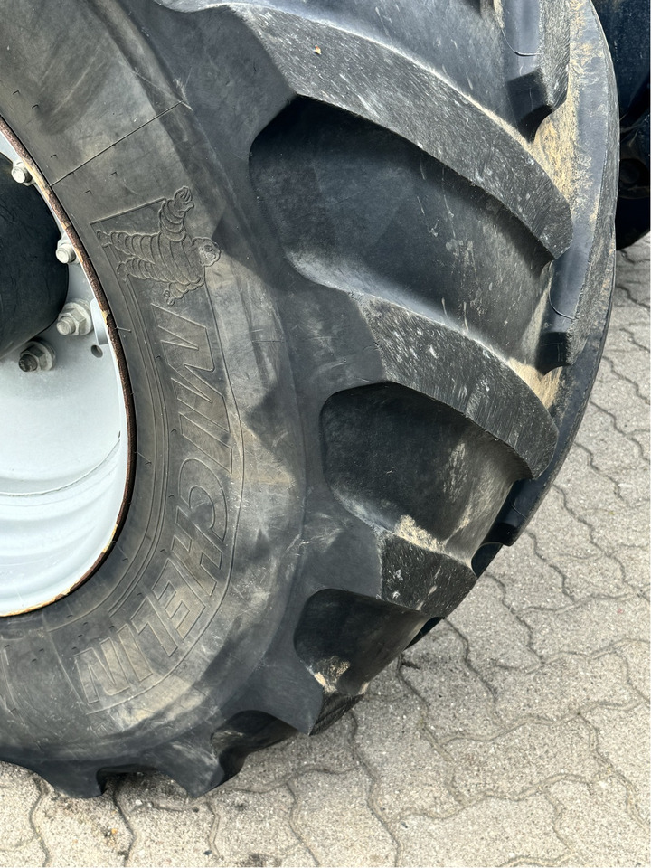 Deutz-Fahr Agrotron 7250 TTV - Трактор: фото 4 Deutz-Fahr Agrotron 7250 TTV - Трактор: фото 4