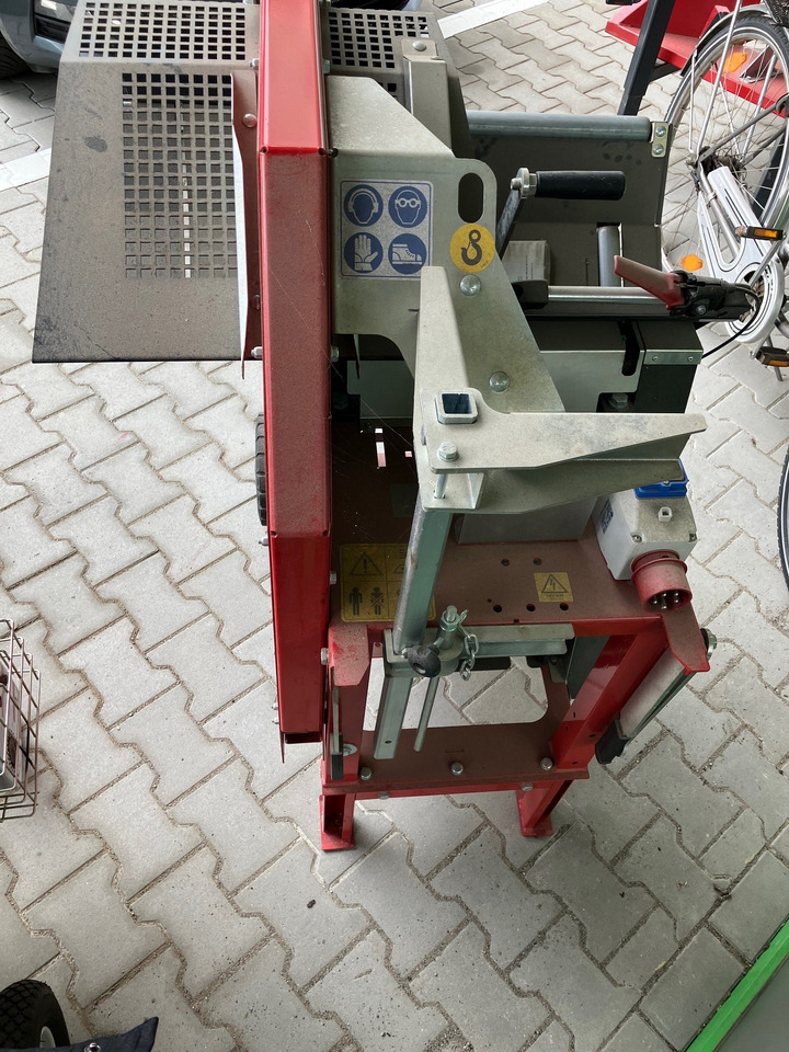 EiFo Wippkreissäge 700 E - Инструмент/ Оборудование: фото 2 EiFo Wippkreissäge 700 E - Инструмент/ Оборудование: фото 2