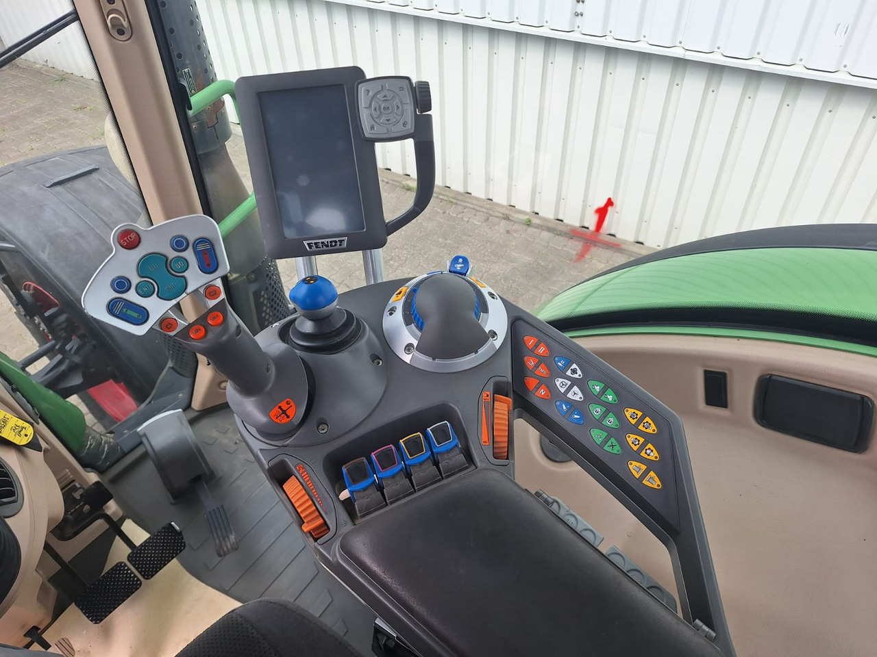 Fendt 720 Vario SCR Profi - Трактор: фото 5 Fendt 720 Vario SCR Profi - Трактор: фото 5
