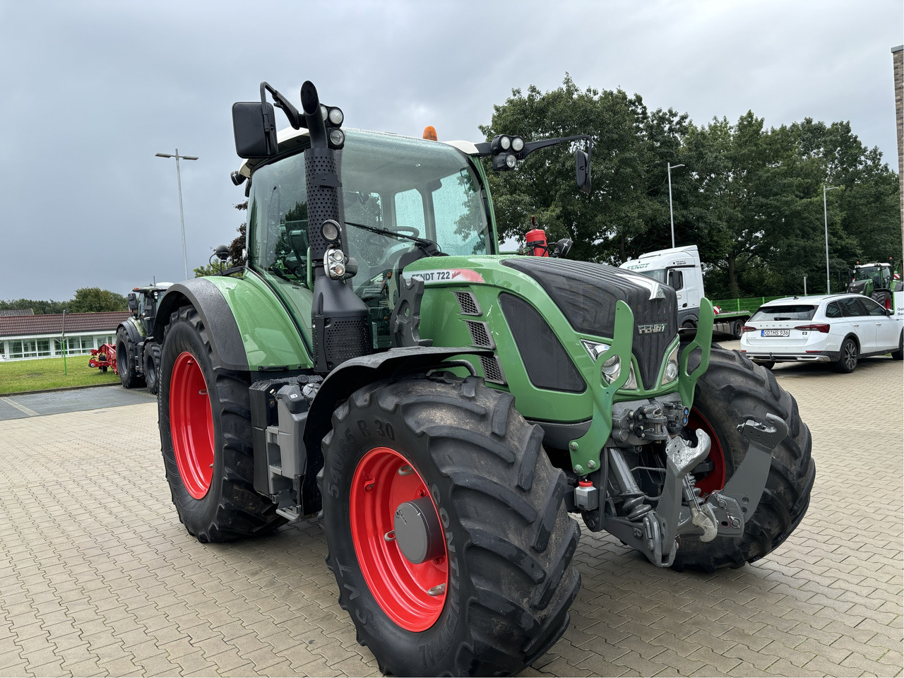 Fendt 722 Vario SCR ProfiPlus - Трактор: фото 1 Fendt 722 Vario SCR ProfiPlus - Трактор: фото 1