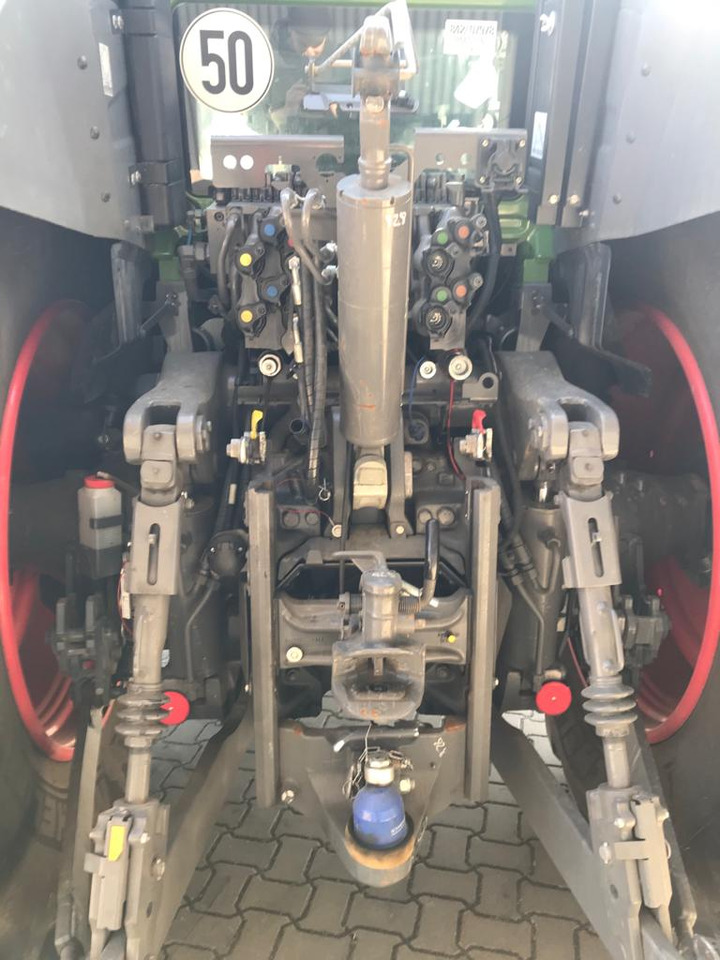 Fendt 828 Vario S4 Profi - Трактор: фото 2 Fendt 828 Vario S4 Profi - Трактор: фото 2