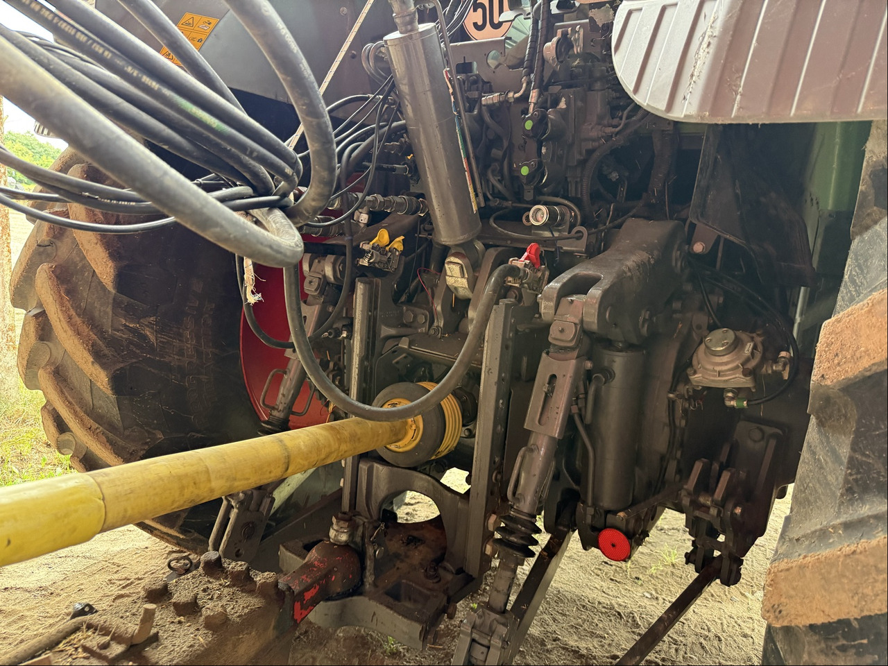 Fendt 828 Vario S4 ProfiPlus - Трактор: фото 3 Fendt 828 Vario S4 ProfiPlus - Трактор: фото 3