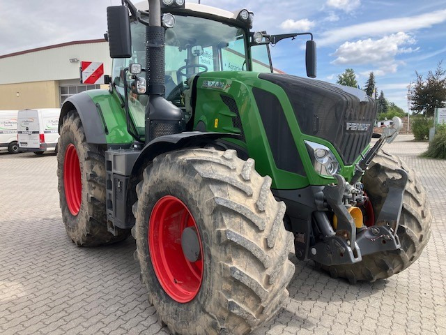 Fendt 828 Vario S4 ProfiPlus - Трактор: фото 1 Fendt 828 Vario S4 ProfiPlus - Трактор: фото 1