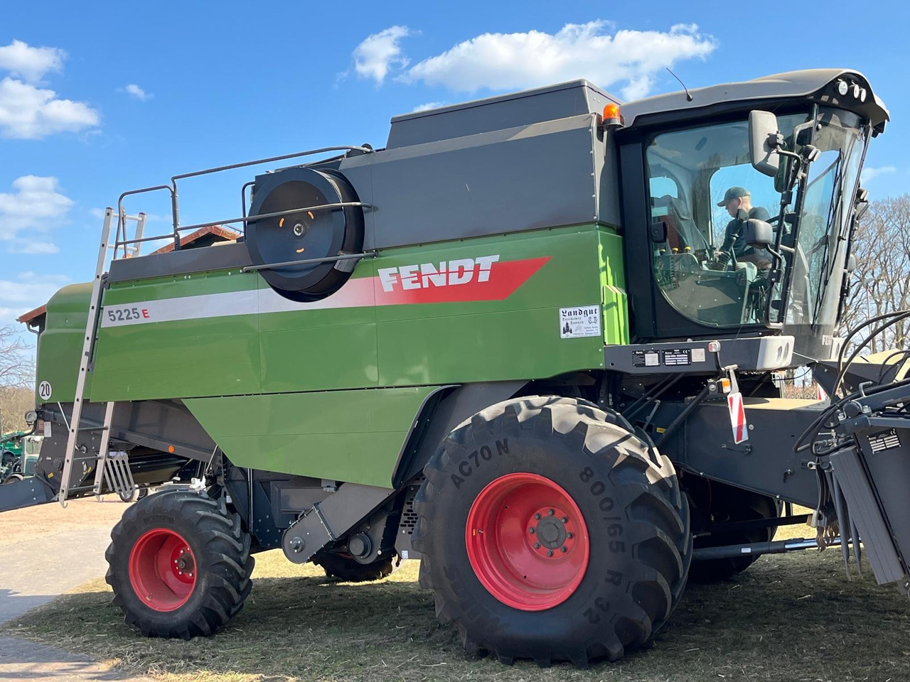Fendt Mähdrescher 5225 E - Зерноуборочный комбайн: фото 5 Fendt Mähdrescher 5225 E - Зерноуборочный комбайн: фото 5