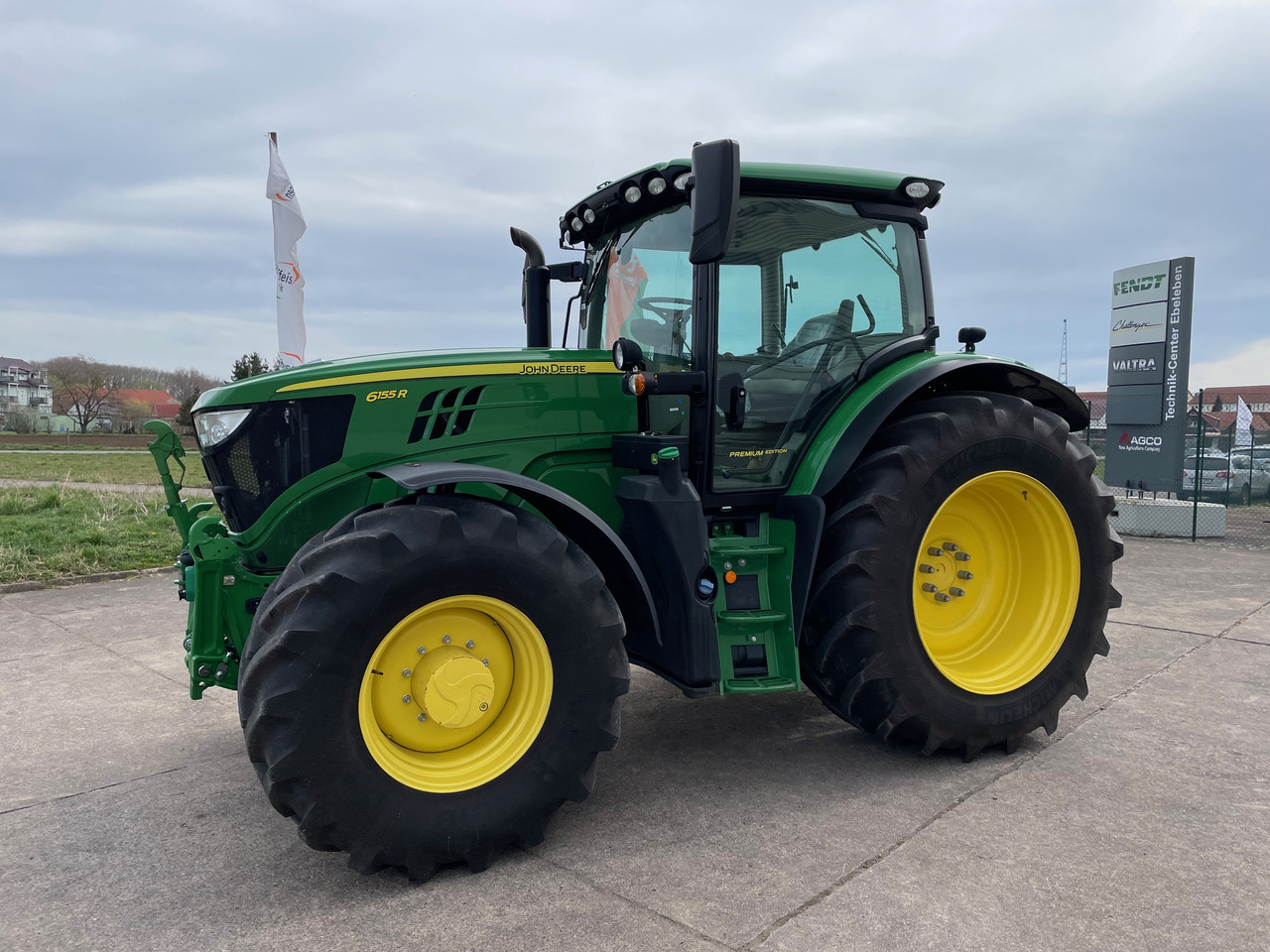 John Deere 6155R AutoPowr Premium Edition - Трактор: фото 1 John Deere 6155R AutoPowr Premium Edition - Трактор: фото 1