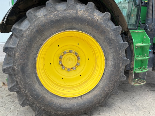 John Deere 6210 R - Трактор: фото 2 John Deere 6210 R - Трактор: фото 2