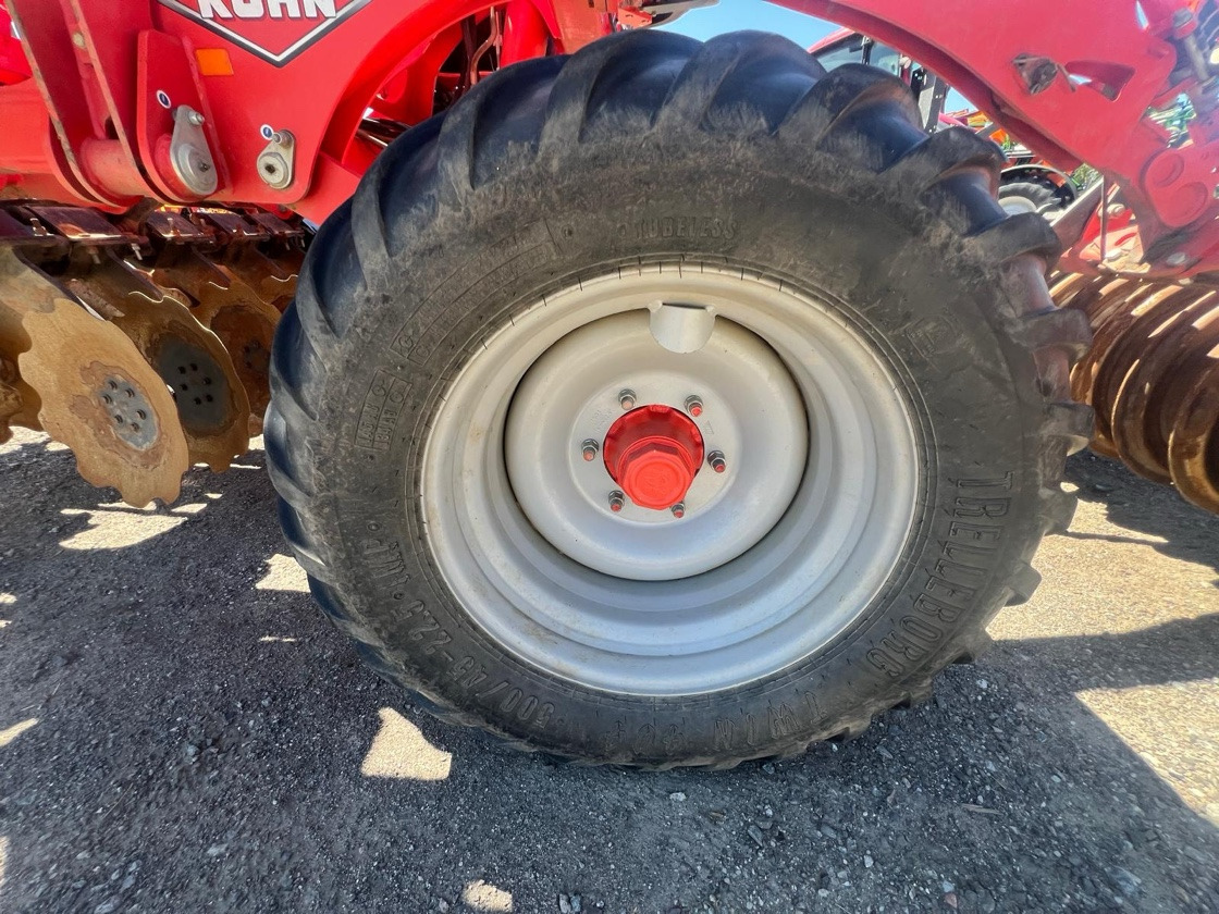 Kuhn Optimer 6003 - Борона: фото 3 Kuhn Optimer 6003 - Борона: фото 3