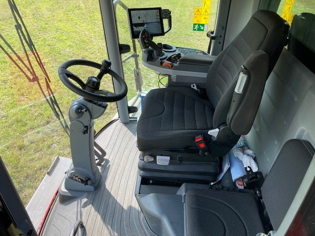 Massey Ferguson 7370 Beta - Зерноуборочный комбайн: фото 4 Massey Ferguson 7370 Beta - Зерноуборочный комбайн: фото 4