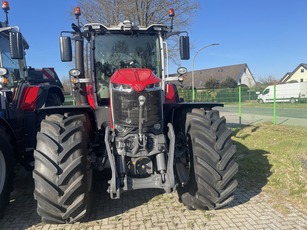 Massey Ferguson 8S.245 Dyna-VT EXCLUSIVE - Трактор: фото 5 Massey Ferguson 8S.245 Dyna-VT EXCLUSIVE - Трактор: фото 5