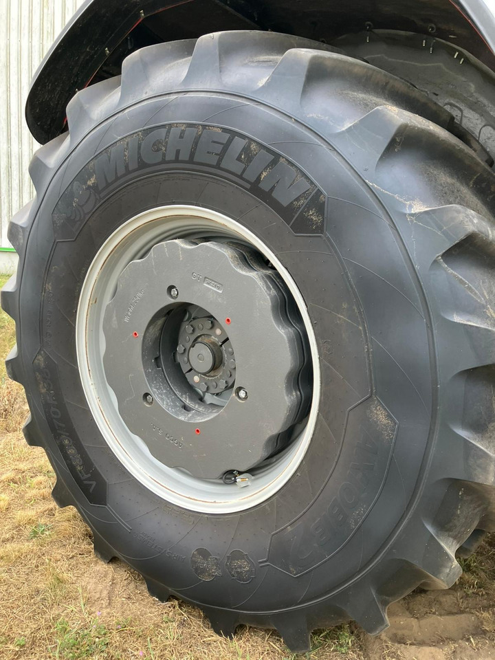 Massey Ferguson 8S.305 Dyna-VT EXCLUSIVE - Трактор: фото 4 Massey Ferguson 8S.305 Dyna-VT EXCLUSIVE - Трактор: фото 4