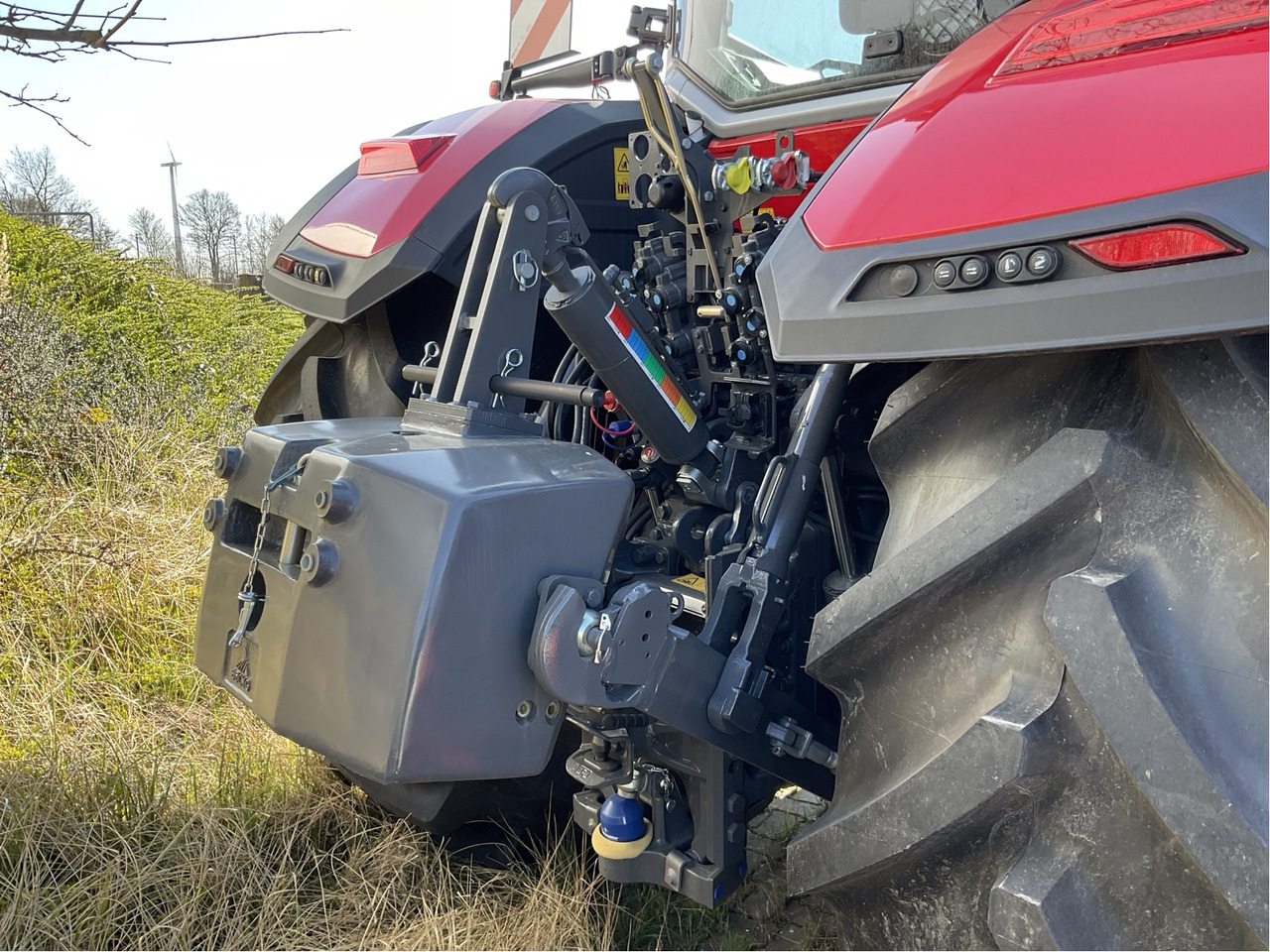 Massey Ferguson 8S.305 Dyna-VT EXCLUSIVE - Трактор: фото 3 Massey Ferguson 8S.305 Dyna-VT EXCLUSIVE - Трактор: фото 3