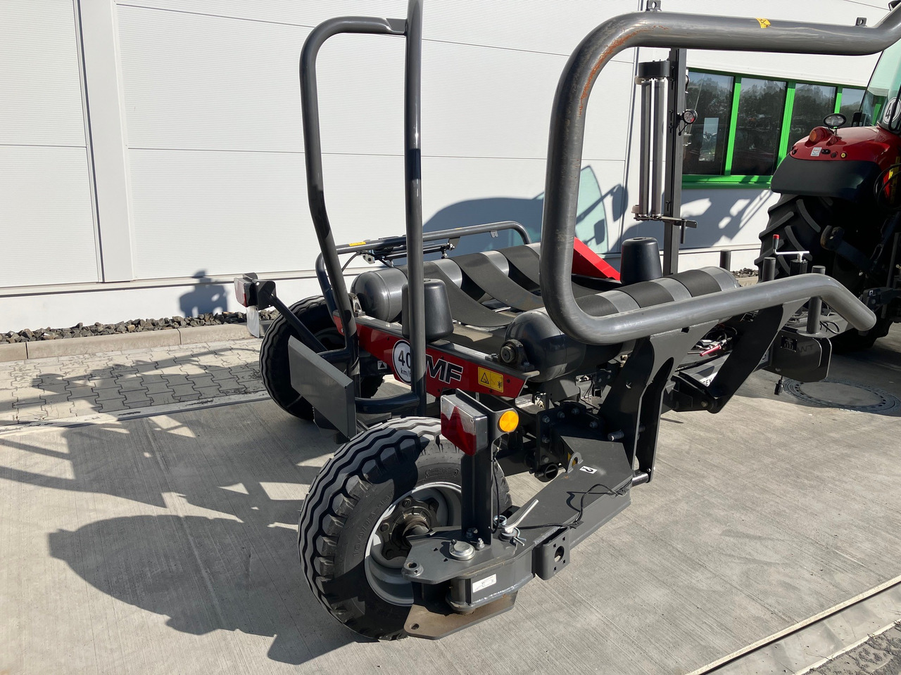 Massey Ferguson TW 130 - Техника для сенозаготовки: фото 2 Massey Ferguson TW 130 - Техника для сенозаготовки: фото 2