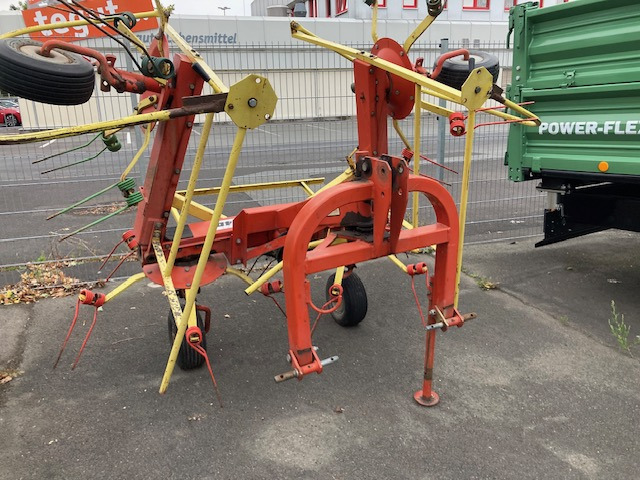 Unifarm CW 4.40 - Сеноворошилка: фото 1 Unifarm CW 4.40 - Сеноворошилка: фото 1