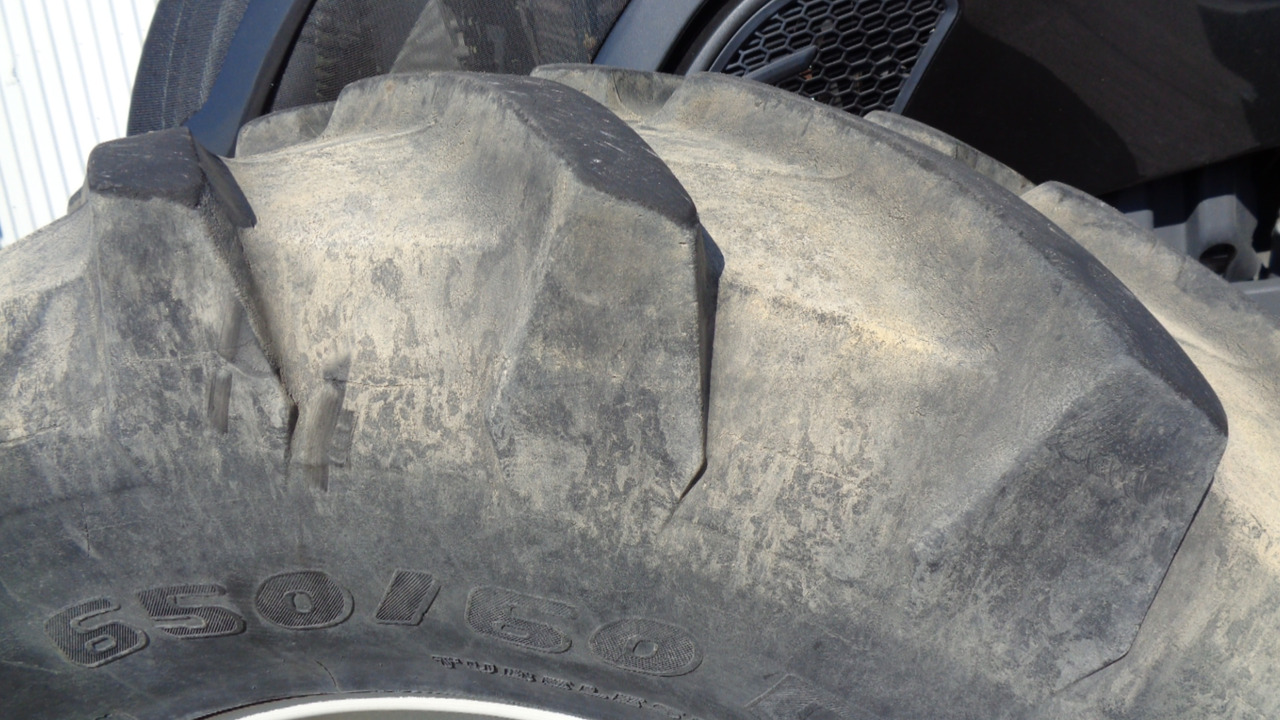 Трактор Valtra S374: фото 11