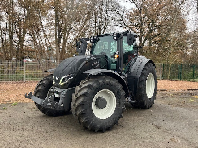 Новый Трактор Valtra T235 V 2A1: фото 1