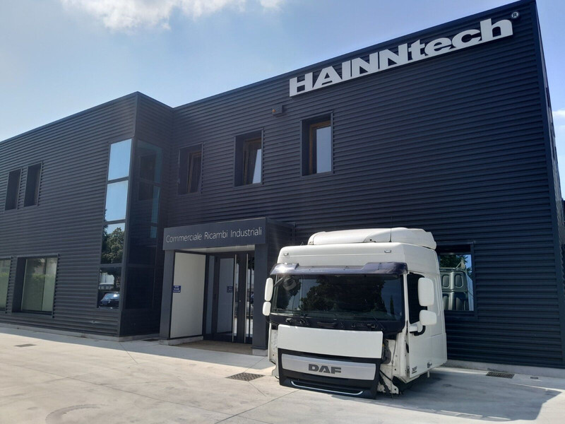 DAF XF106 - Кабина и интерьер для Грузовиков: фото 2 DAF XF106 - Кабина и интерьер для Грузовиков: фото 2