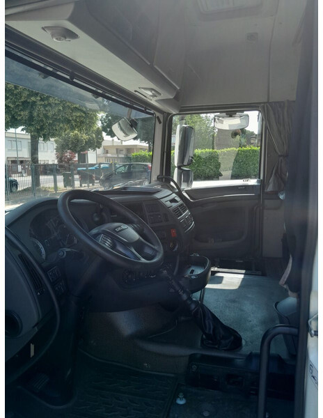 DAF XF106 - Кабина и интерьер для Грузовиков: фото 4 DAF XF106 - Кабина и интерьер для Грузовиков: фото 4