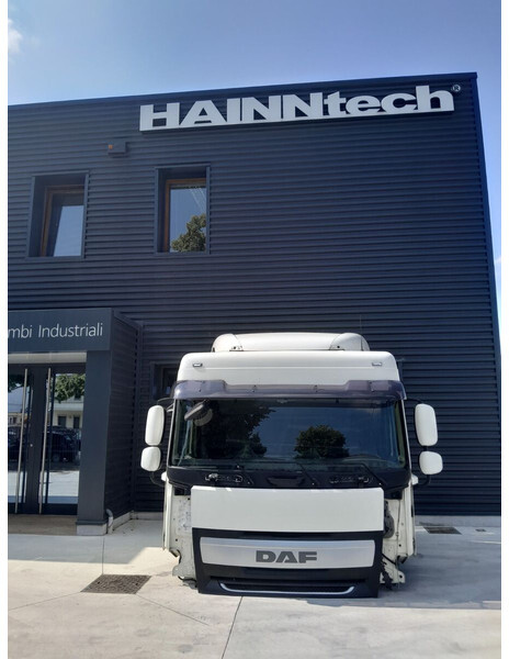 DAF XF106 - Кабина и интерьер для Грузовиков: фото 1 DAF XF106 - Кабина и интерьер для Грузовиков: фото 1