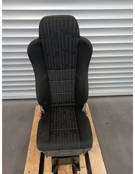 Mercedes-Benz MANUAL - Сиденье для Грузовиков: фото 2 Mercedes-Benz MANUAL - Сиденье для Грузовиков: фото 2