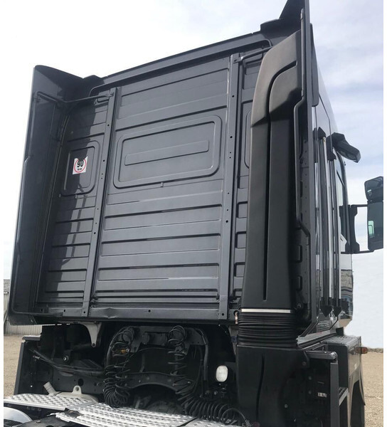 Renault MAGNUM Euro 5 - Кабина и интерьер для Грузовиков: фото 3 Renault MAGNUM Euro 5 - Кабина и интерьер для Грузовиков: фото 3