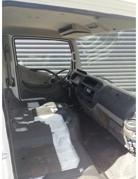 Renault Maxity - Кабина и интерьер для Грузовиков: фото 3 Renault Maxity - Кабина и интерьер для Грузовиков: фото 3