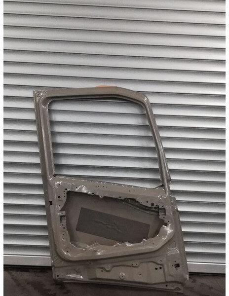 Volvo FH - Дверь и запчасти для Грузовиков: фото 2 Volvo FH - Дверь и запчасти для Грузовиков: фото 2