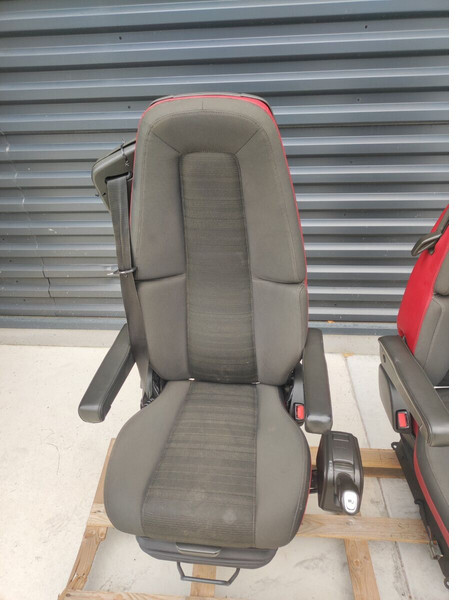 Volvo FH4 - FH13 FH16 - Сиденье для Грузовиков: фото 4 Volvo FH4 - FH13 FH16 - Сиденье для Грузовиков: фото 4