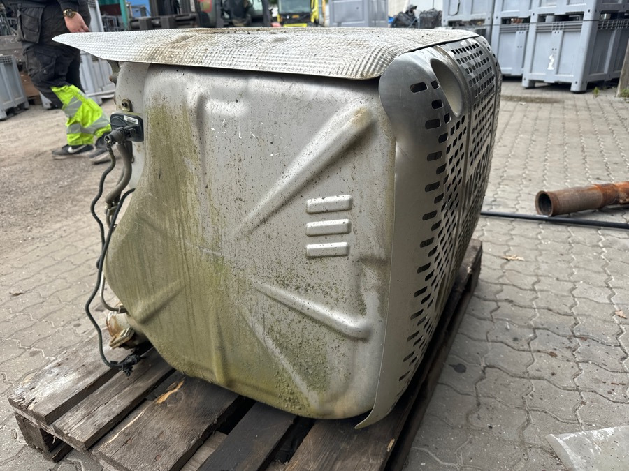 IVECO EXHAUST 5801429216 - Катализатор для Грузовиков: фото 2 IVECO EXHAUST 5801429216 - Катализатор для Грузовиков: фото 2