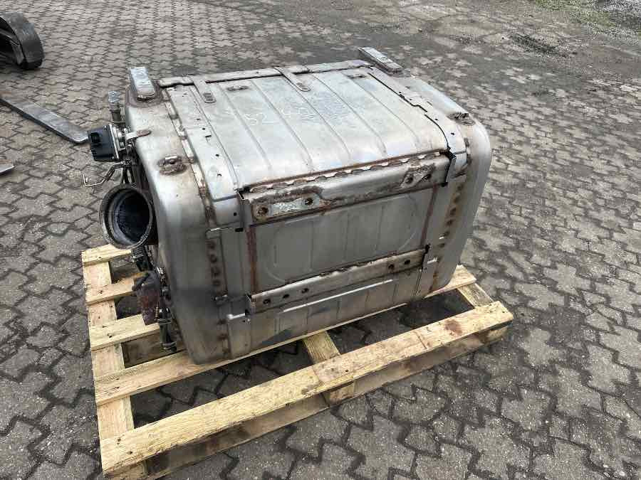 Глушитель/ Выхлопная система для Грузовиков MERCEDES EXHAUST A0074908712: фото 1