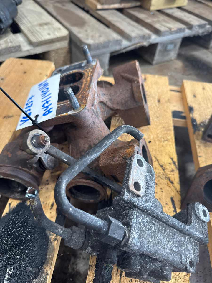 MERCEDES MANIFOLD A4711401614 - Двигатель и запчасти для Грузовиков: фото 2 MERCEDES MANIFOLD A4711401614 - Двигатель и запчасти для Грузовиков: фото 2