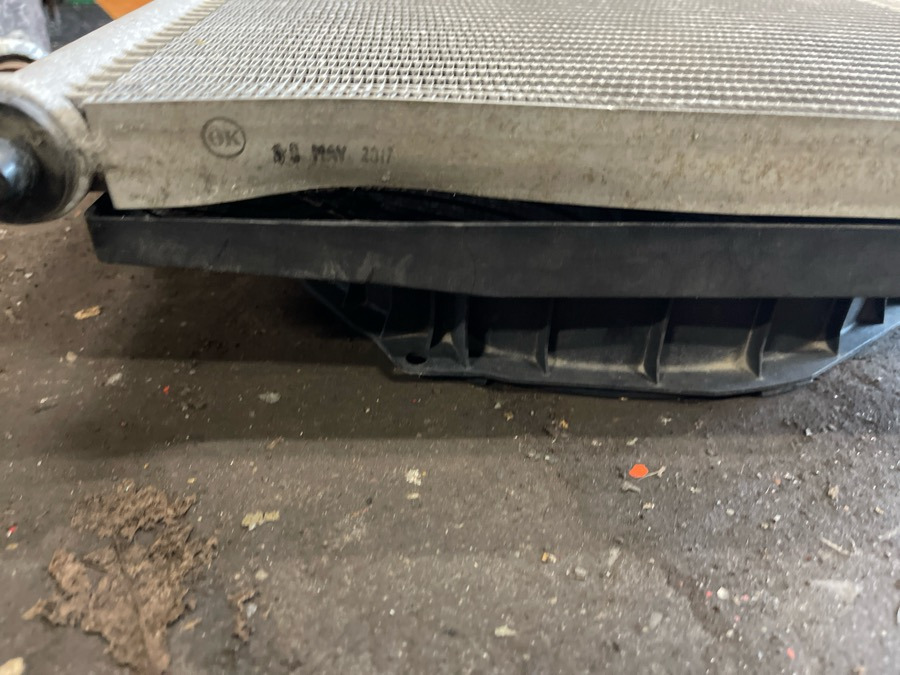 SCANIA CABINE COOLER 2187711 - Система охлаждения для Грузовиков: фото 2 SCANIA CABINE COOLER 2187711 - Система охлаждения для Грузовиков: фото 2