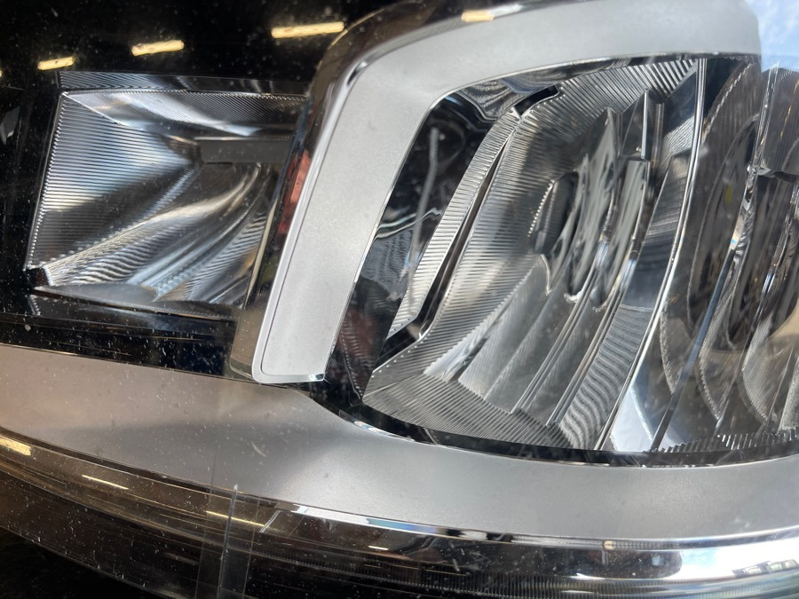 SCANIA HEAD LAMP 2379882 - Свет/ Освещение для Грузовиков: фото 3 SCANIA HEAD LAMP 2379882 - Свет/ Освещение для Грузовиков: фото 3