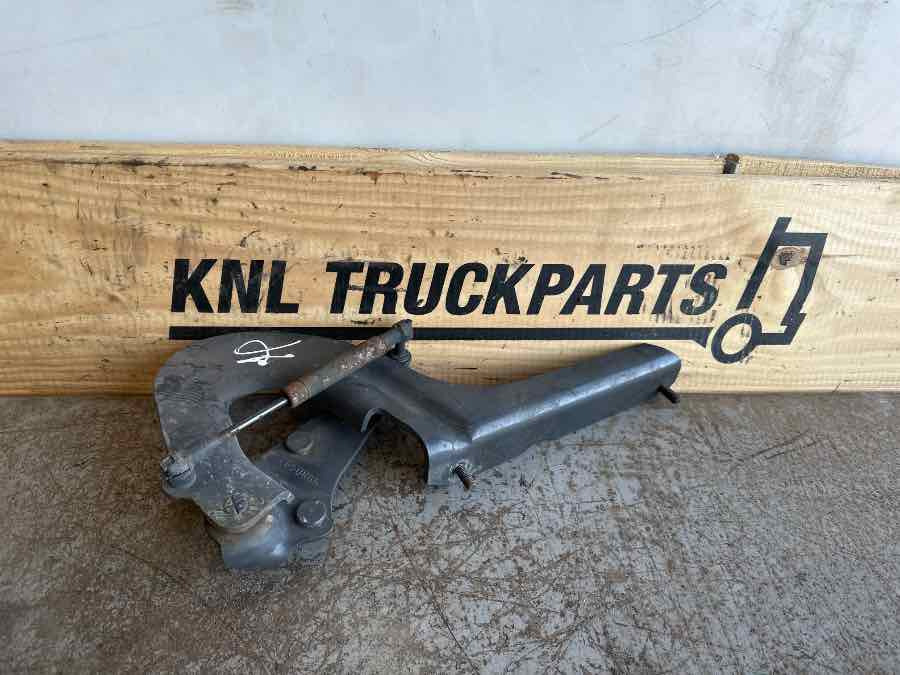 SCANIA RIGHT SIDE HINGE 2650885 - Рама/ Шасси для Грузовиков: фото 2 SCANIA RIGHT SIDE HINGE 2650885 - Рама/ Шасси для Грузовиков: фото 2