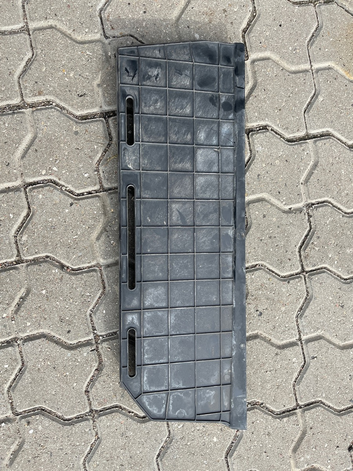 SCANIA STEP PLATE 2220178 - Кузов и экстерьер для Грузовиков: фото 1 SCANIA STEP PLATE 2220178 - Кузов и экстерьер для Грузовиков: фото 1