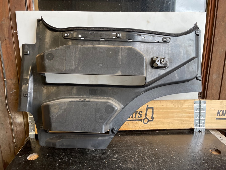 SCANIA STEP PLATE 2422396 - Кузов и экстерьер для Грузовиков: фото 2 SCANIA STEP PLATE 2422396 - Кузов и экстерьер для Грузовиков: фото 2