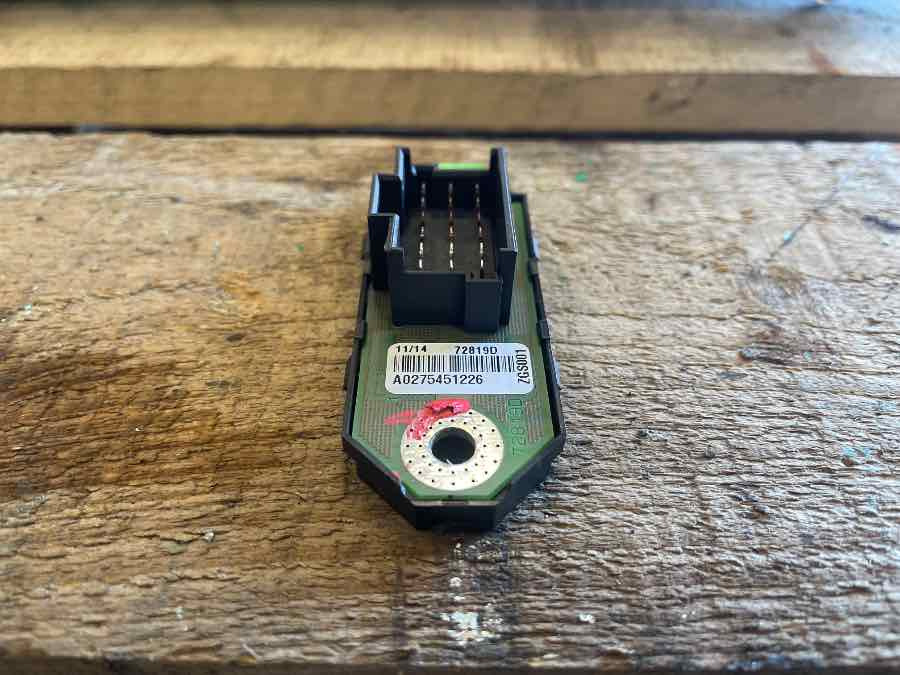 SETRA / MERCEDES SWITCH A0275451226 - Электрическая система для Автобусов: фото 1 SETRA / MERCEDES SWITCH A0275451226 - Электрическая система для Автобусов: фото 1