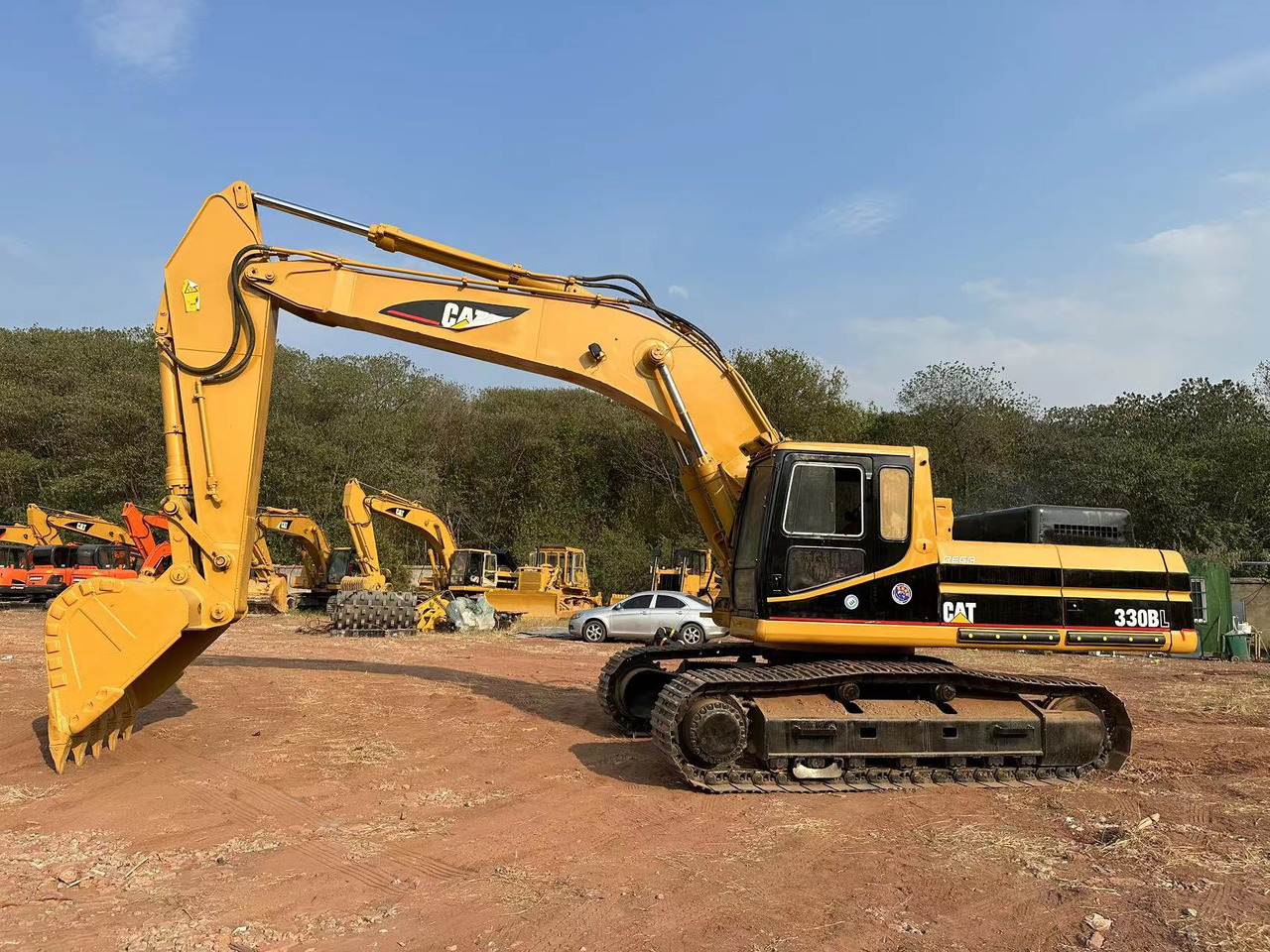 CAT 320B - Гусеничный экскаватор: фото 4 CAT 320B - Гусеничный экскаватор: фото 4