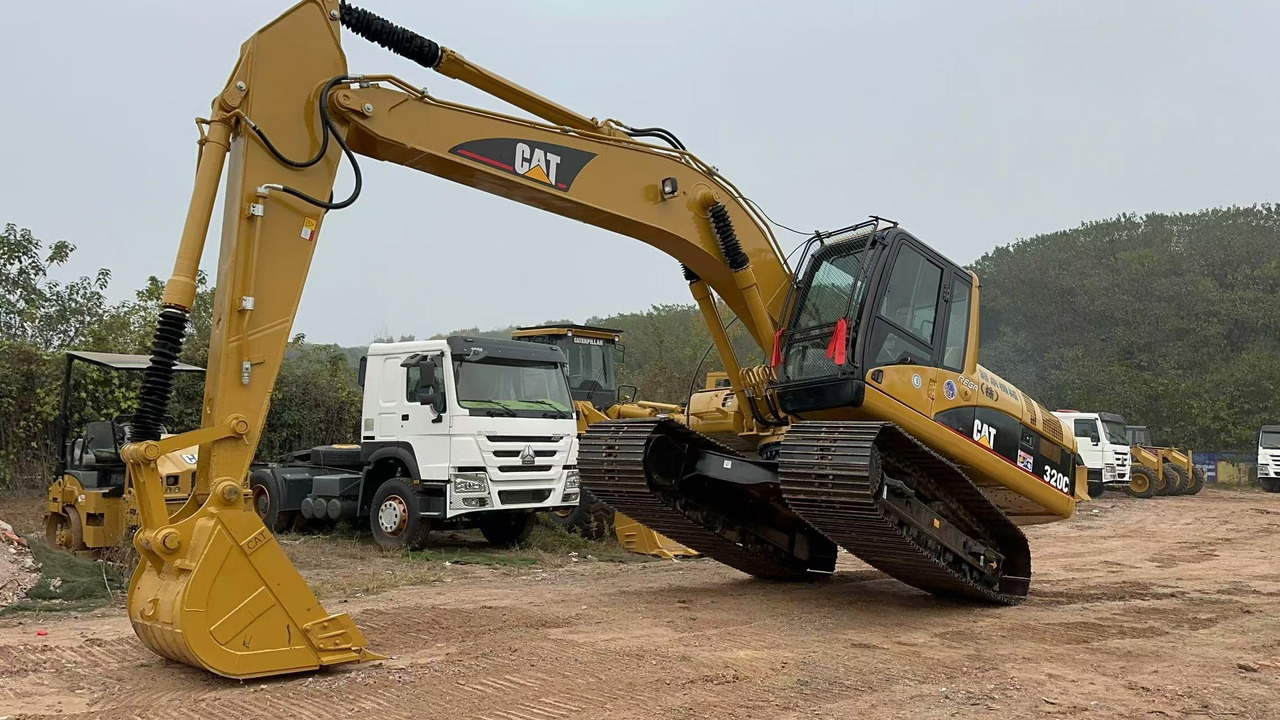 CATERPILLAR 320CL - Гусеничный экскаватор: фото 3 CATERPILLAR 320CL - Гусеничный экскаватор: фото 3