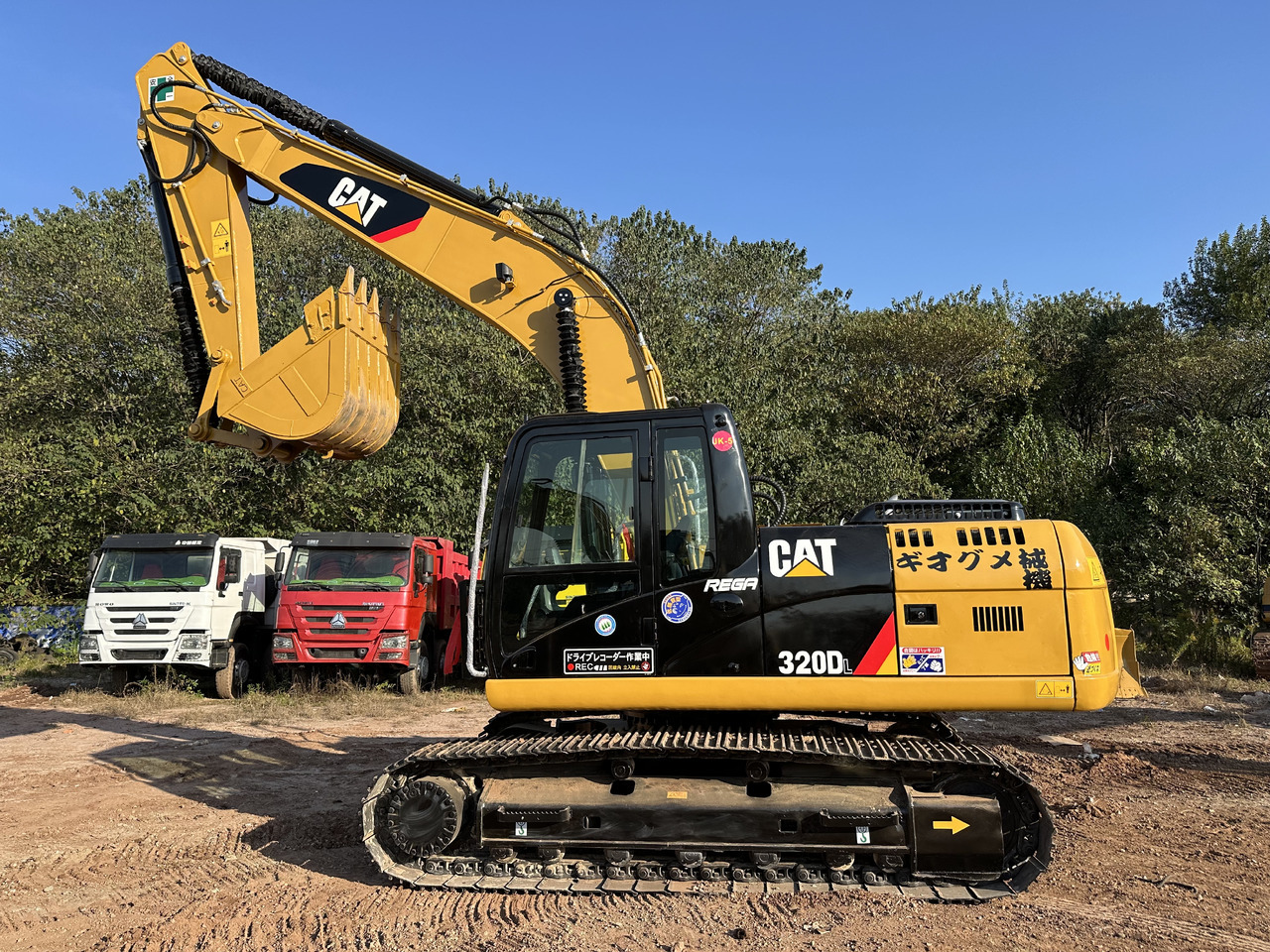 CATERPILLAR 320DL - Гусеничный экскаватор: фото 2 CATERPILLAR 320DL - Гусеничный экскаватор: фото 2