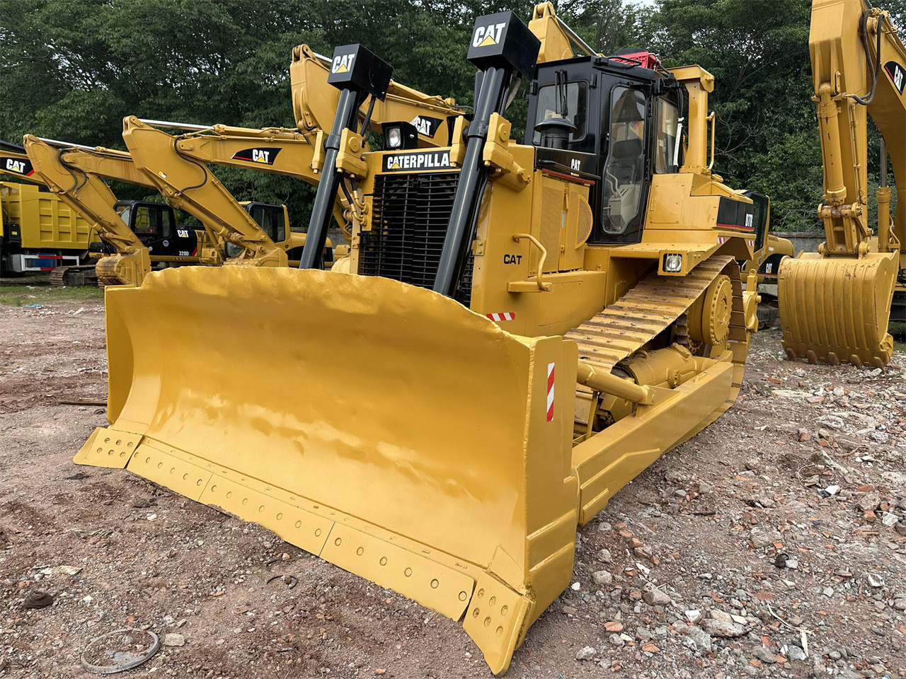 CATERPILLAR D7R - Бульдозер: фото 3 CATERPILLAR D7R - Бульдозер: фото 3