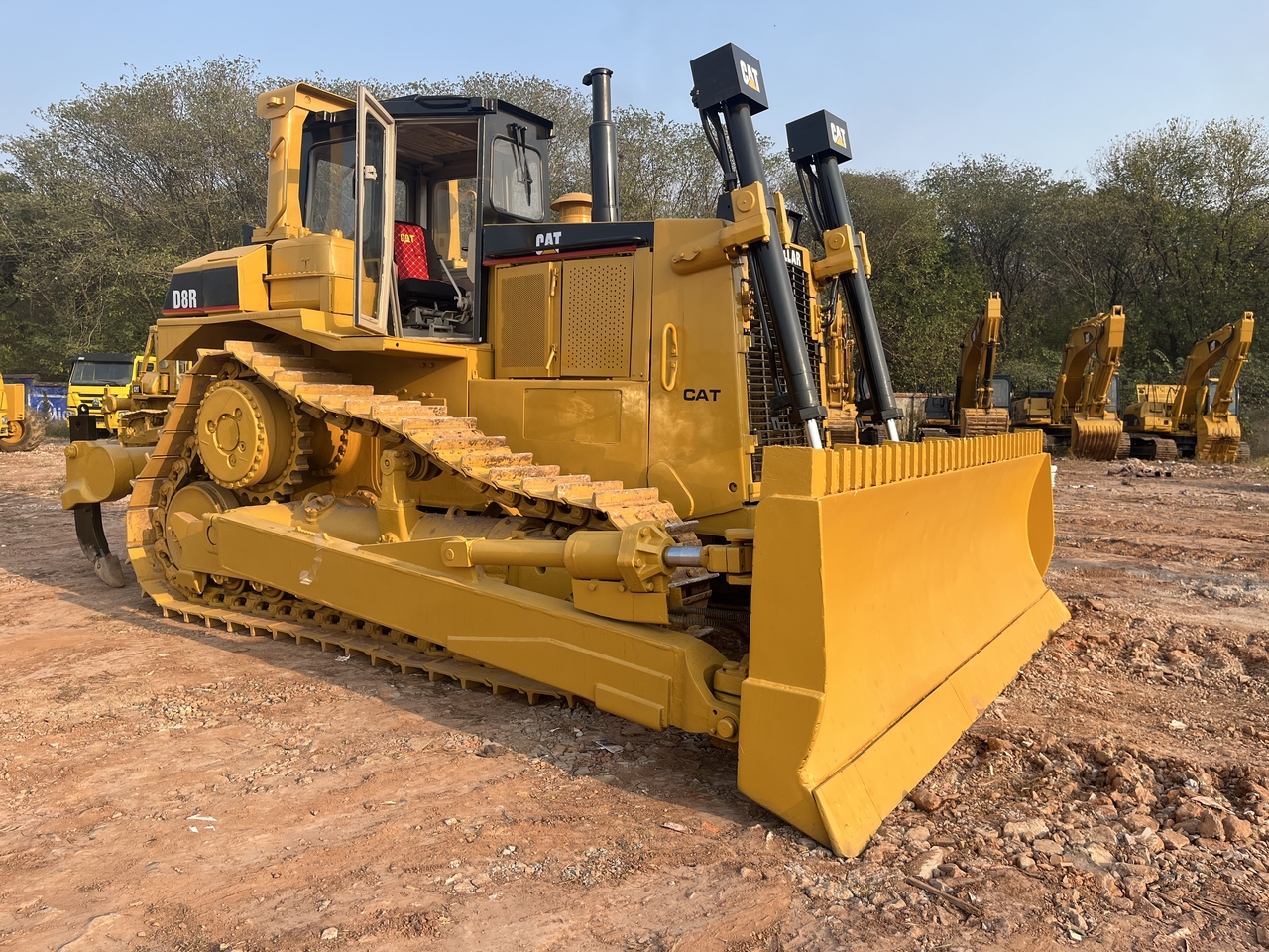 CATERPILLAR D8R - Бульдозер: фото 3 CATERPILLAR D8R - Бульдозер: фото 3