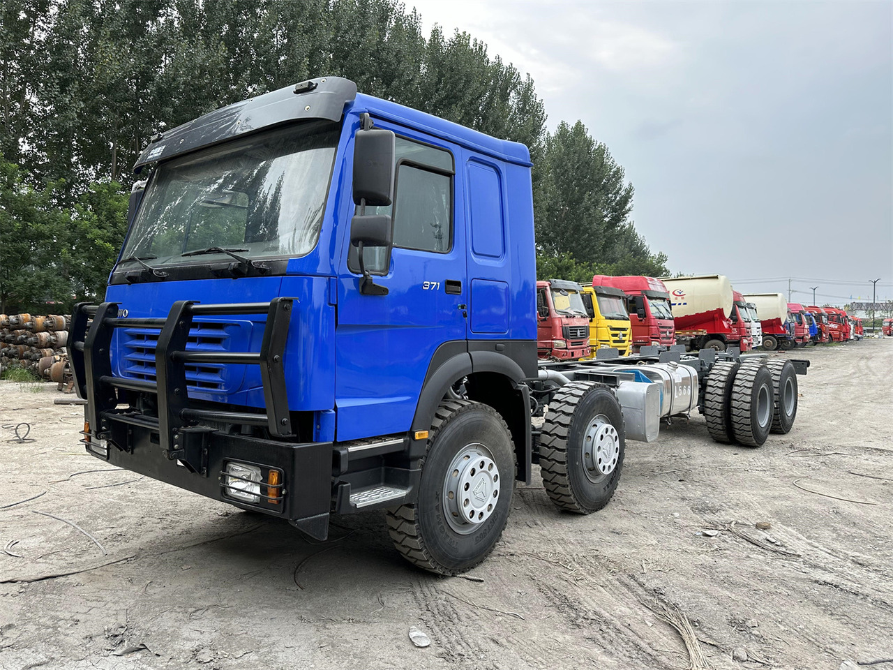 SINOTRUK HOWO 371 Chassis truck - Грузовик-шасси: фото 5 SINOTRUK HOWO 371 Chassis truck - Грузовик-шасси: фото 5