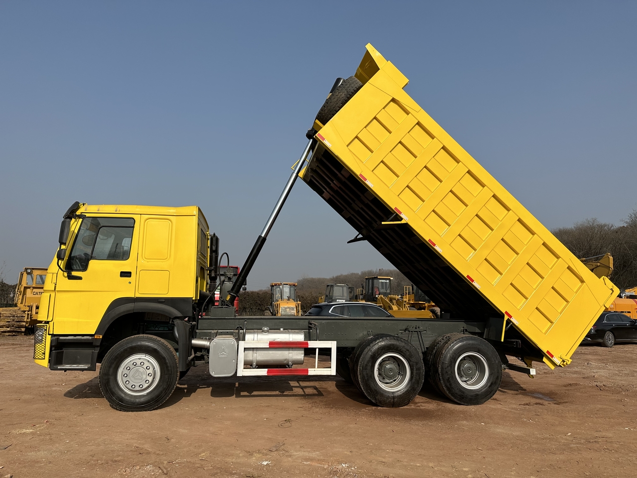 SINOTRUK Howo Dump truck 371 - Самосвал: фото 5 SINOTRUK Howo Dump truck 371 - Самосвал: фото 5
