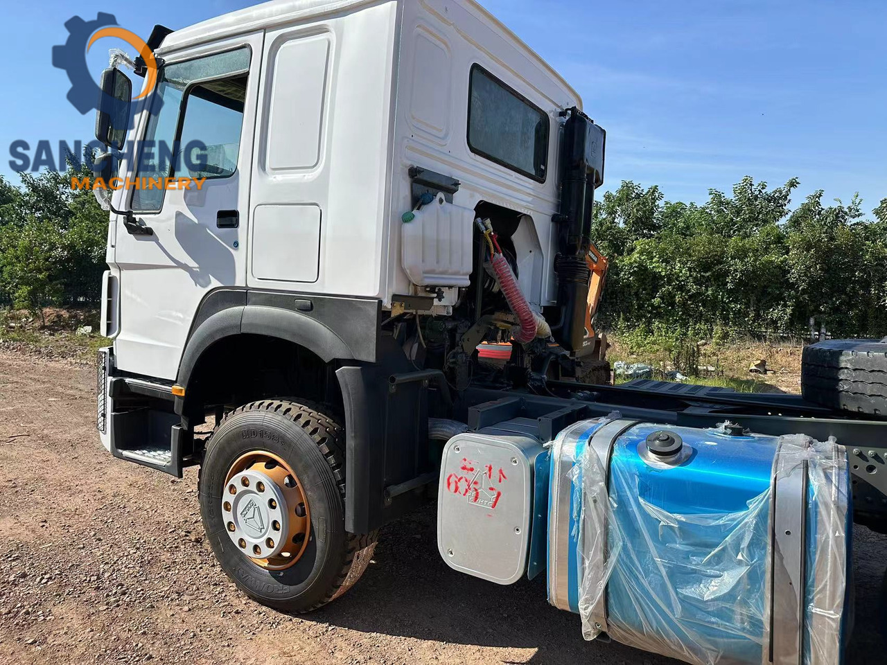 Тягач SINOTRUK HOWO Truck Head 371: фото 10 Тягач SINOTRUK HOWO Truck Head 371: фото 10