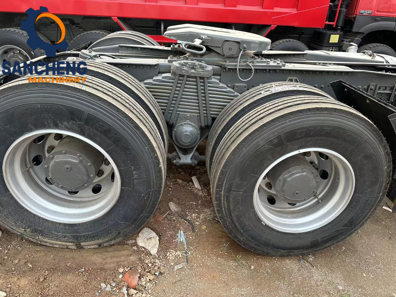 Sinotruk HOWO 380hp  6x4 tractor в лизинг Sinotruk HOWO 380hp  6x4 tractor: фото 9