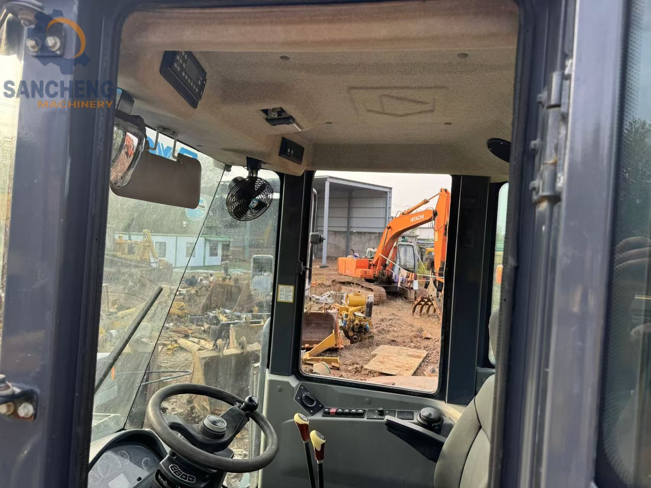 XCMG LW500F - Колёсный погрузчик: фото 5 XCMG LW500F - Колёсный погрузчик: фото 5