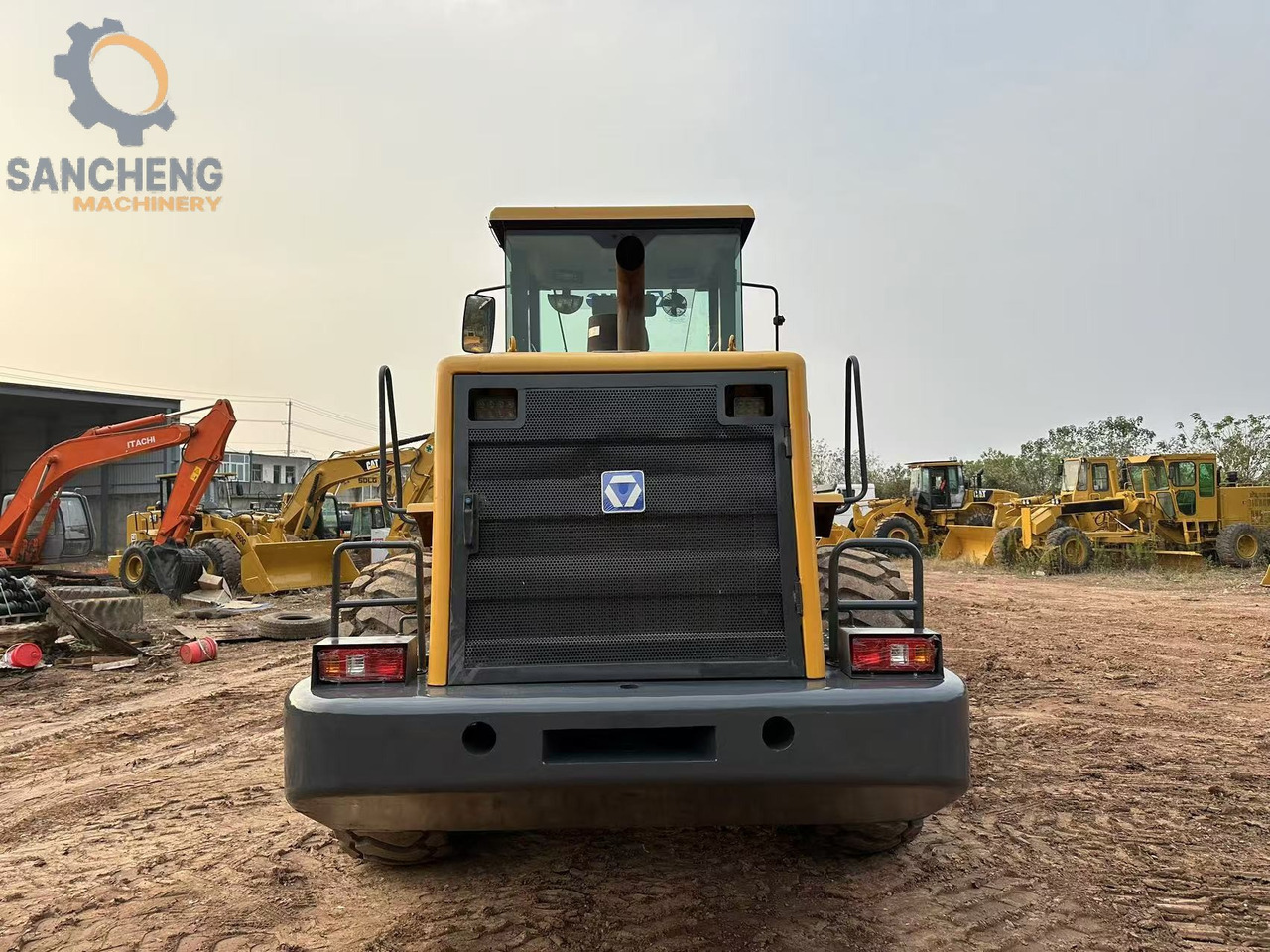 Колёсный погрузчик XCMG LW500F: фото 9